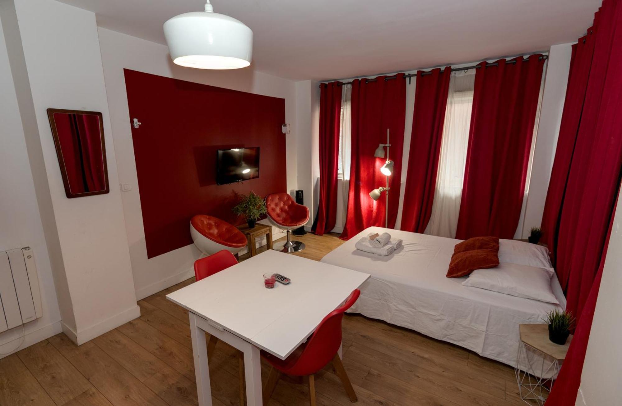 Studio Rouge Ramblas Centre Тулуза Екстериор снимка